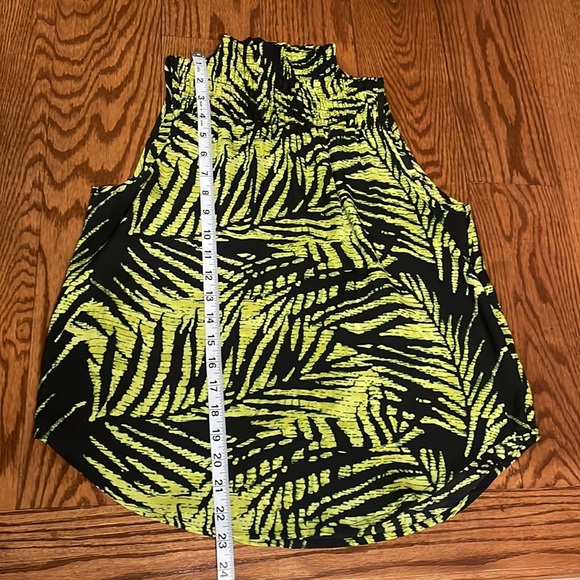 Allison Joy women’s smocked mock / turtleneck sleeveless Lightweight blouse XS - Picture 10 of 10